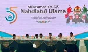 Ketum PBNU, Gus Yahya mewakili kepengurusannya meminta maaf dalam penyampaian LPJ 5 tahun di Muktamar ke-35 NU, Jombang (28/8)./dok.PBNU