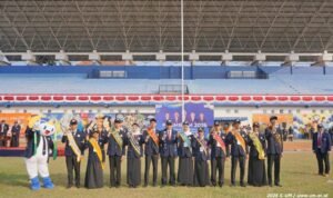 Rektor Hariyono menyambut 12.343 mahasiswa baru UM di PKKMB 2026./dok.UM