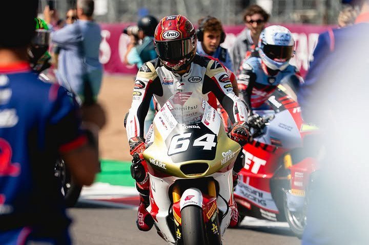 Mario Aji bersyukur usai menuntaskan balapan sulit di Moto2 Inggris 2026 (9/8)./IG @mariosuryoaj1