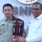Kepala BNPB Suharyanto saat menerima kunjungan Wakil Gubernur NTT Johni Asadoma beserta jajaran Pemkab Alor di Graha BNPB, Jakarta, (14/7/2026)./IG @suharyanto_shr