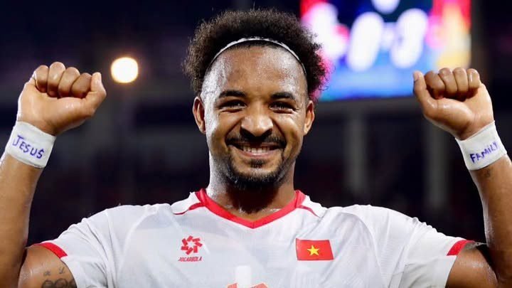 Nguyen Xuan Son yang masuk rumor transfer ke Persebaya Surabaya, pernah menjebol gawang Timnas Indonesia pada fase grup Piala AFF 2026 di Stadion Pakansari, Bogor./IG @rafaelson_10
