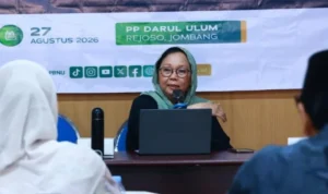 Alissa Wahid, putri Gus Dur menjelaskan lima tahap untuk mewujudkan NU Digdaya 2050 dalam Muktamar ke-35 NU di Jombang./dok.NU Online