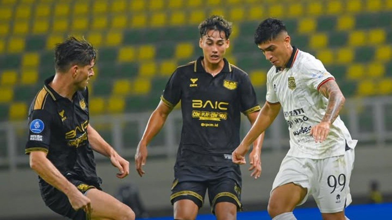 Dewa United naik ke puncak klasemen sementara BRI Super League 2026/27 usai menggagalkan 3 poin Bhayangkara FC di Serang (11/9)./IG @liga1match