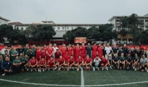 Timnas Indonesia Latihan di PTIK 2026 Jelang Kontra Bangladesh Timnas Indonesia saat latihan di Stadion PTIK, Jakarta, Rabu (30/9) jelang laga kontra Bangladesh./IG @kevindiks2