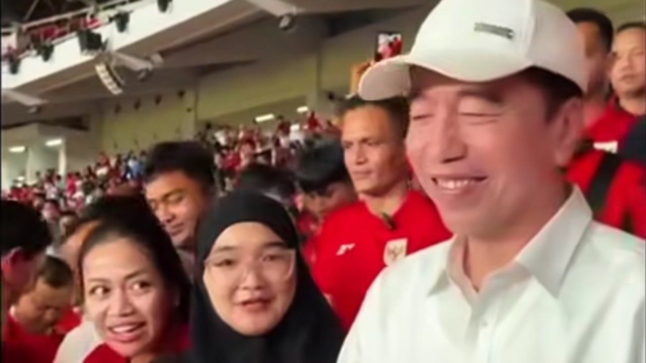 Presiden ketujuh RI, Jokowi tetap mengapresiasi perjuangan Timnas Indonesia meski gagal mengalahkan Malaysia di GBK pada lanjutan Grup A FIFA ASEAN Cup 2026 (28/9)./IG @jokowi