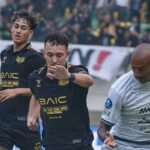 Ivar Jenner (depan) dan Rafael Struick beda nasib di Timnas Indonesia meski sama-sama menjadi bagian penting Dewa United untuk memimpin klasemen BRI Super League 2026/27./IG @liga1match