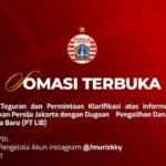 Somasi terbuka kepada warganet @murizkky atas komentarnya tentang aliran dana belanja pemain Persija Jakarta./IG @persija