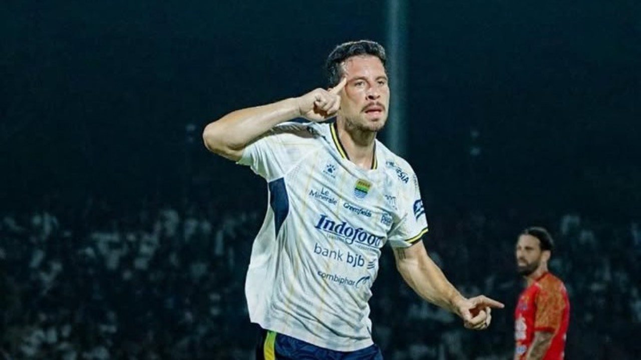 Thom Haye mencetak gol dan Persib Bandung menang comeback atas tuan rumah Persijap Jepara pada pekan ketiga BRI Super League 2026/27, Minggu (20/9) malam WIB./IG @liga1match