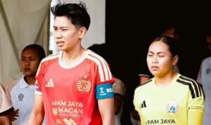 Persija Women IWL 2026/27 Bek sekaligus kapten Vivi Oktavia dan kiper Persija Women Edelweiz Auradiva./IG @persija.women