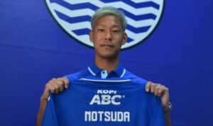 Gakuto Notsuda menjalani debut starter dalam laga kompetitif pertamanya bersama Persib Bandung./IG @yusuke_kawasumi