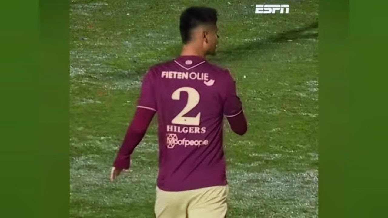 Mees Hilgers debut bersama Heerenveen di laga kompetitif saat melawan tuan rumah Excelsior Maassluis pada babak 32 besar Piala Belanda 2026/27 (29/10)./IG @espnnl