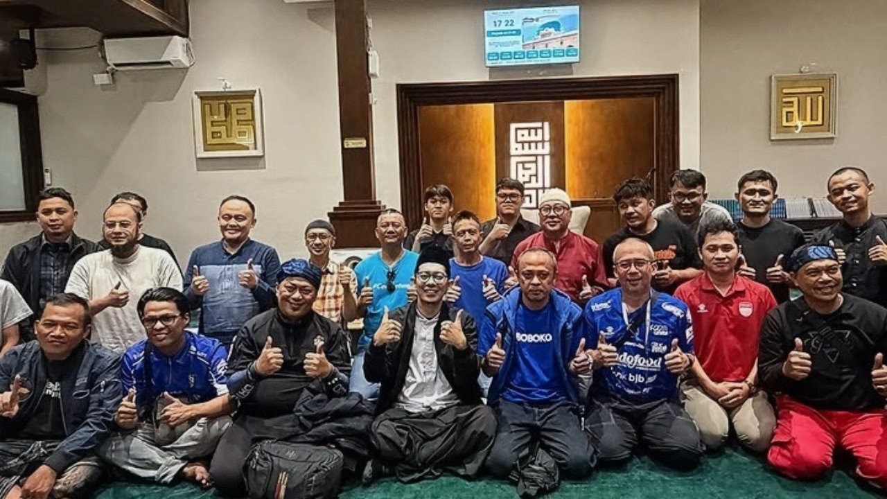 Persib Bandung memanjatkan doa untuk bencana karhutla di Indonesia./IG @persib