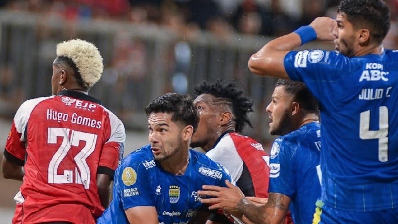 Sandy Walsh anggap kekalahan Persib Bandung dari Madura United sebuah kerikil yang bisa muncul kapan saja, lebih baik fokus menatap laga pekan 7./IG @persib